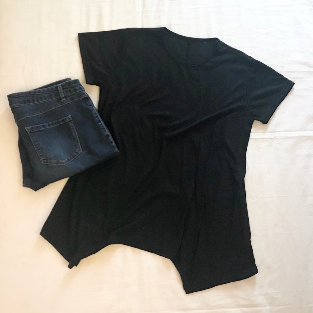 NWOT Black U-hem Shirt